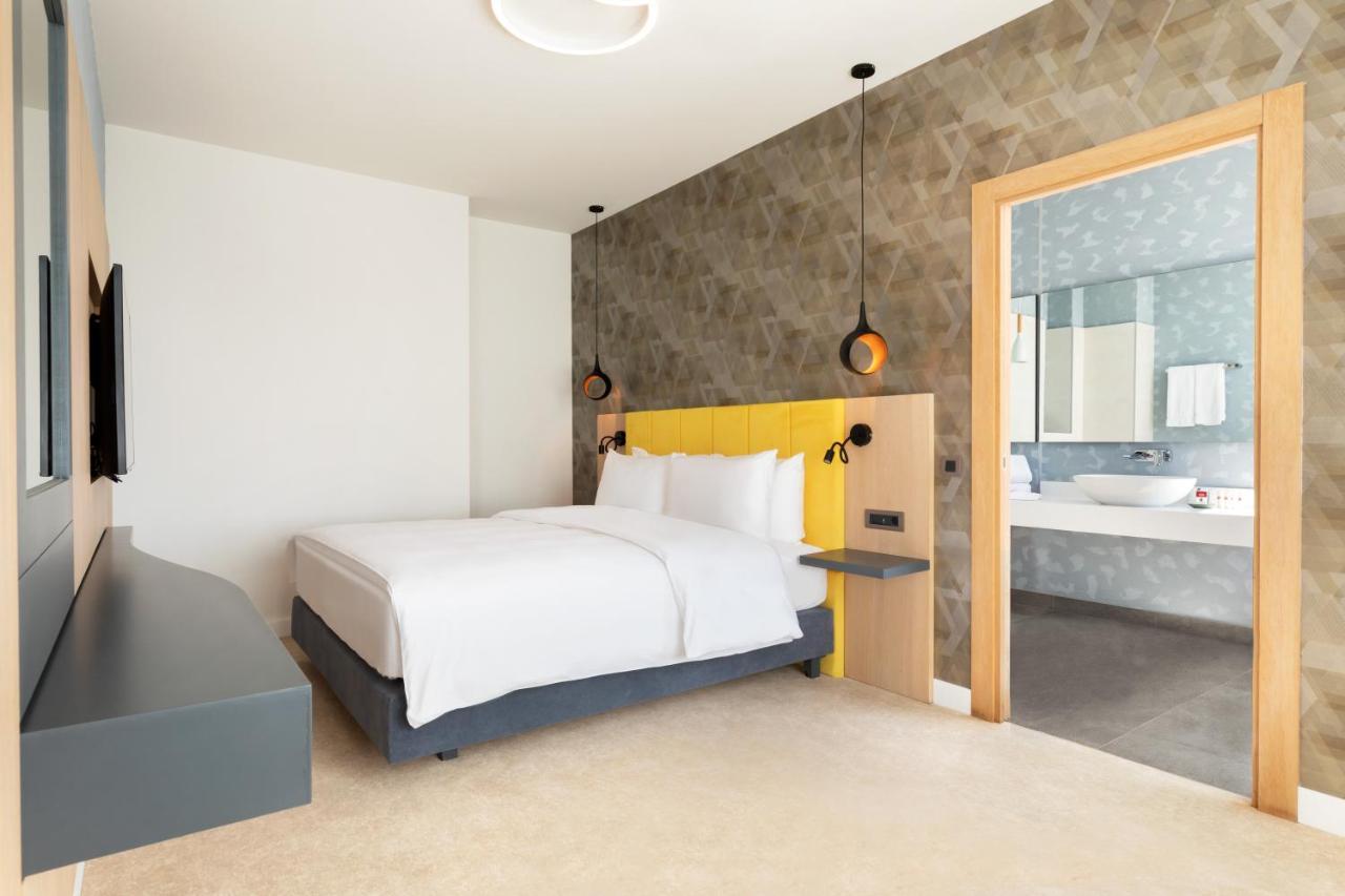 Ramada By Wyndham Slatina Parc Ξενοδοχείο Εξωτερικό φωτογραφία