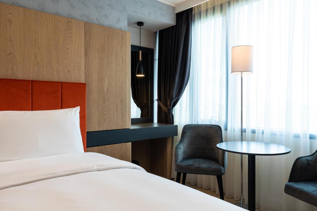 Ramada By Wyndham Slatina Parc Ξενοδοχείο Εξωτερικό φωτογραφία