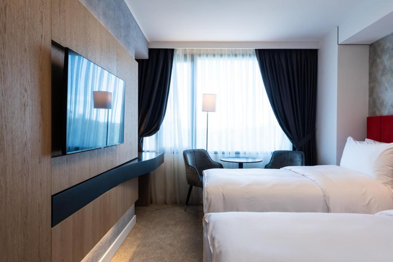 Ramada By Wyndham Slatina Parc Ξενοδοχείο Εξωτερικό φωτογραφία