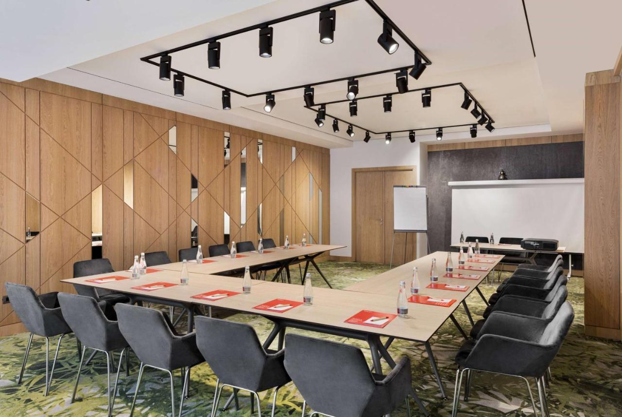 Ramada By Wyndham Slatina Parc Ξενοδοχείο Εξωτερικό φωτογραφία